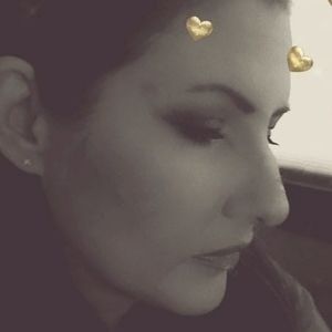 Meet your Posher, Tia